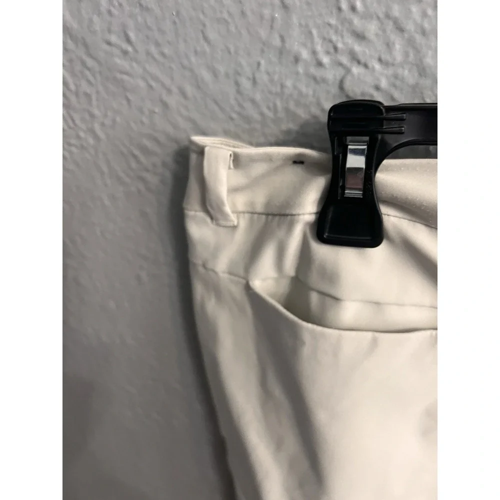 Nike Womens Dri Fit Bermuda Sport Shorts Size 14 Beige